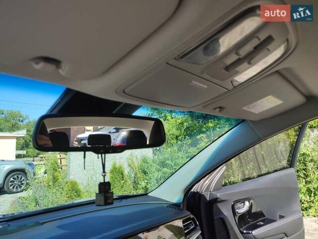 Серый Киа Niro, объемом двигателя 0 л и пробегом 49 тыс. км за 23000 $, фото 36 на Automoto.ua