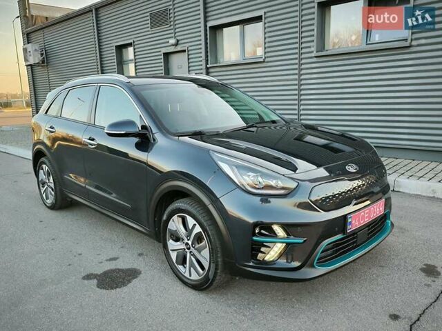 Сірий Кіа Niro, об'ємом двигуна 0 л та пробігом 96 тис. км за 16900 $, фото 23 на Automoto.ua