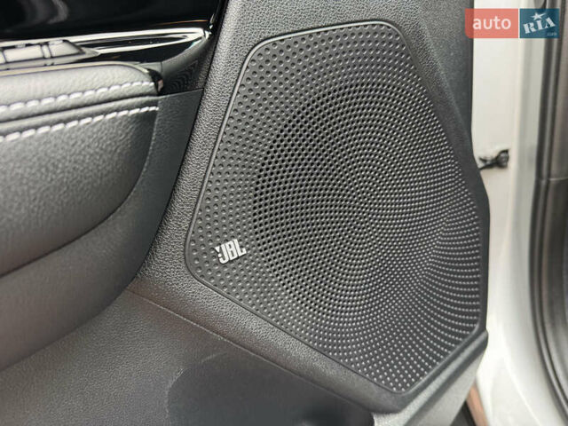 Серый Киа Niro, объемом двигателя 0 л и пробегом 118 тыс. км за 19350 $, фото 67 на Automoto.ua