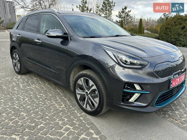 Сірий Кіа Niro, об'ємом двигуна 0 л та пробігом 113 тис. км за 19580 $, фото 2 на Automoto.ua