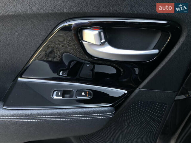 Сірий Кіа Niro, об'ємом двигуна 0 л та пробігом 116 тис. км за 21800 $, фото 10 на Automoto.ua