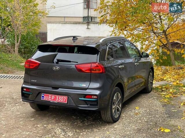 Киа Niro 2020 в Тернополе на Automoto.ua Серый Киа Niro, объемом двигателя 0 л и пробегом 149 тыс. км за 18800 $, фото 11 на Automoto.ua