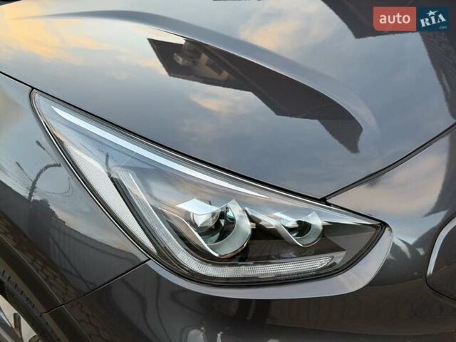 Сірий Кіа Niro, об'ємом двигуна 0 л та пробігом 118 тис. км за 20499 $, фото 18 на Automoto.ua