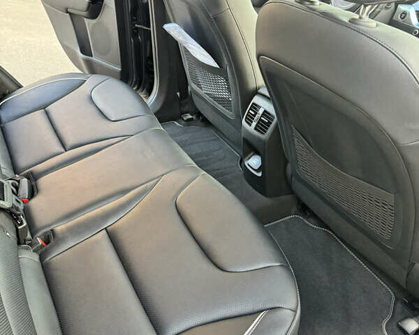 Серый Киа Niro, объемом двигателя 0 л и пробегом 93 тыс. км за 22500 $, фото 11 на Automoto.ua