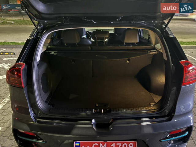 Серый Киа Niro, объемом двигателя 0 л и пробегом 116 тыс. км за 17999 $, фото 14 на Automoto.ua