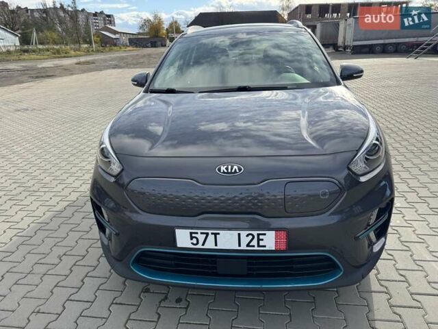Серый Киа Niro, объемом двигателя 0 л и пробегом 149 тыс. км за 18200 $, фото 2 на Automoto.ua