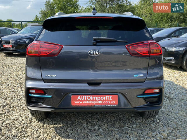 Сірий Кіа Niro, об'ємом двигуна 0 л та пробігом 116 тис. км за 21800 $, фото 23 на Automoto.ua