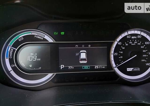 Серый Киа Niro, объемом двигателя 1.6 л и пробегом 4 тыс. км за 20799 $, фото 14 на Automoto.ua
