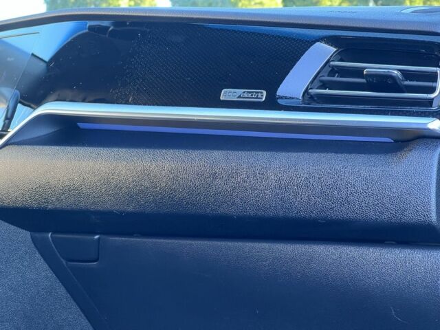 Сірий Кіа Niro, об'ємом двигуна 0 л та пробігом 89 тис. км за 437 $, фото 10 на Automoto.ua