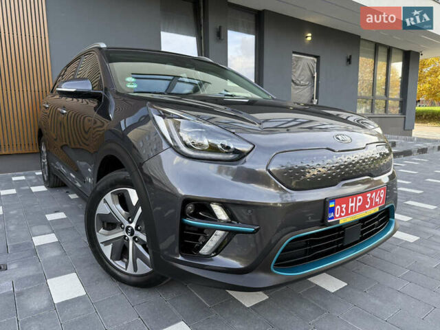 Киа Niro 2020 в Трускавце на Automoto.ua Серый Киа Niro, объемом двигателя 0 л и пробегом 70 тыс. км за 19250 $, фото 3 на Automoto.ua