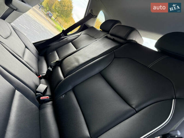 Сірий Кіа Niro, об'ємом двигуна 0 л та пробігом 70 тис. км за 19999 $, фото 60 на Automoto.ua