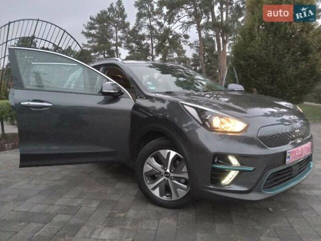 Киа Niro 2020 в Ирпене на Automoto.ua Серый Киа Niro, объемом двигателя 0 л и пробегом 99 тыс. км за 20490 $, фото 22 на Automoto.ua