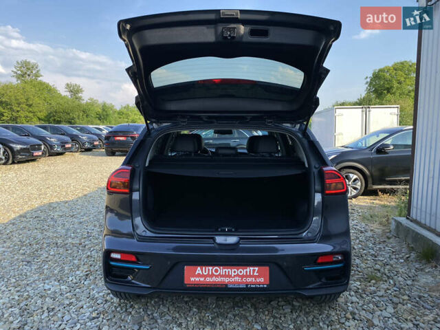 Сірий Кіа Niro, об'ємом двигуна 0 л та пробігом 116 тис. км за 21800 $, фото 99 на Automoto.ua