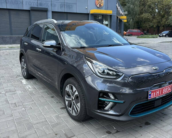 Сірий Кіа Niro, об'ємом двигуна 0 л та пробігом 72 тис. км за 19200 $, фото 10 на Automoto.ua