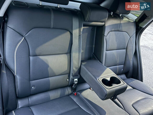 Серый Киа Niro, объемом двигателя 0 л и пробегом 165 тыс. км за 18000 $, фото 76 на Automoto.ua
