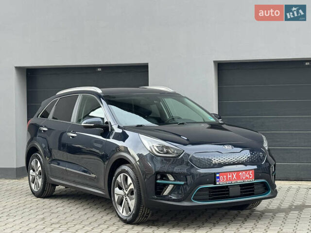Серый Киа Niro, объемом двигателя 0 л и пробегом 156 тыс. км за 18500 $, фото 14 на Automoto.ua
