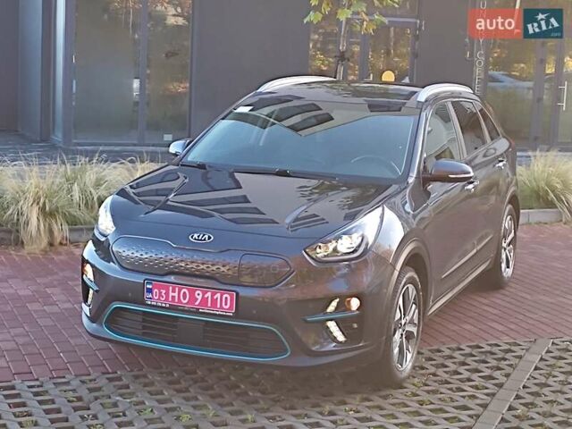 Киа Niro 2020 в Ровно на Automoto.ua Серый Киа Niro, объемом двигателя 0 л и пробегом 125 тыс. км за 19850 $, фото 93 на Automoto.ua