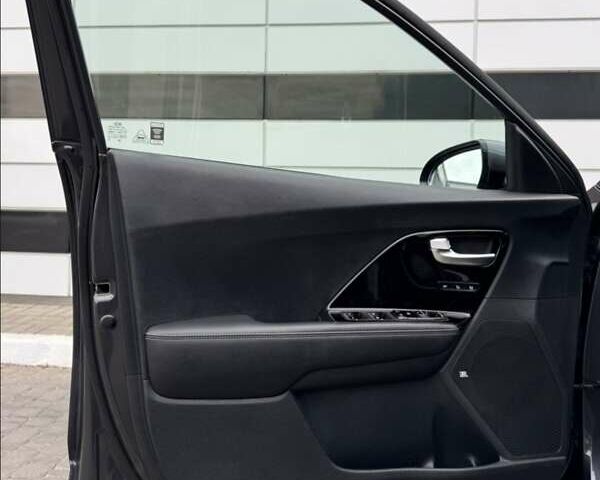 Серый Киа Niro, объемом двигателя 0 л и пробегом 147 тыс. км за 18800 $, фото 32 на Automoto.ua