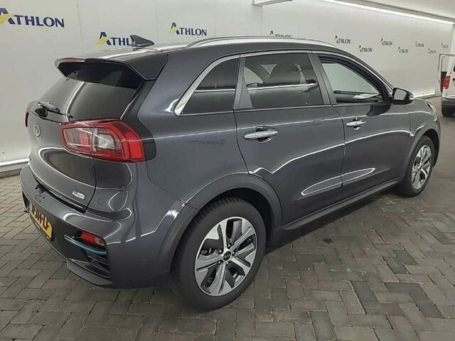 Серый Киа Niro, объемом двигателя 0 л и пробегом 114 тыс. км за 18500 $, фото 8 на Automoto.ua
