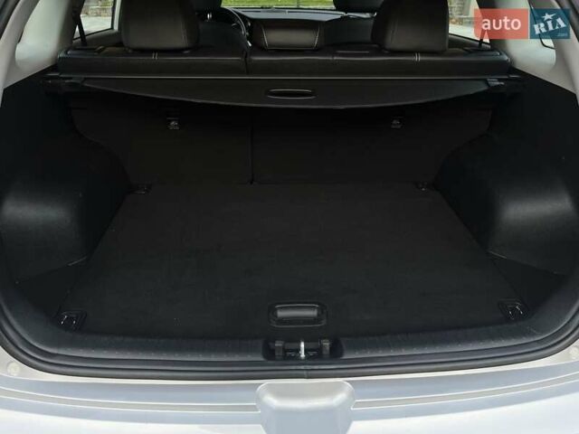 Серый Киа Niro, объемом двигателя 0 л и пробегом 72 тыс. км за 19750 $, фото 62 на Automoto.ua