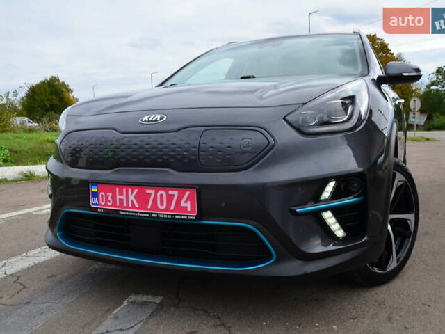 Серый Киа Niro, объемом двигателя 0 л и пробегом 77 тыс. км за 19950 $, фото 1 на Automoto.ua