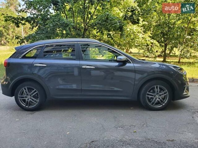 Кіа Niro 2020 у Києві на Automoto.ua Сірий Кіа Niro, об'ємом двигуна 0 л та пробігом 58 тис. км за 24000 $, фото 8 на Automoto.ua