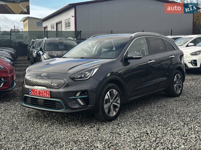 Серый Киа Niro, объемом двигателя 0 л и пробегом 112 тыс. км за 20800 $, фото 5 на Automoto.ua