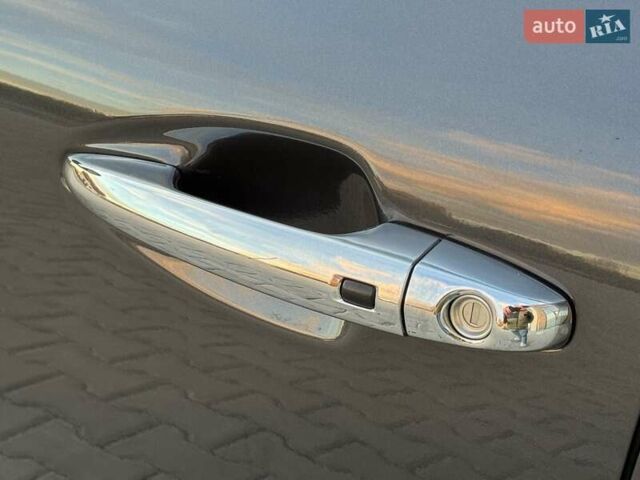 Сірий Кіа Niro, об'ємом двигуна 0 л та пробігом 135 тис. км за 17500 $, фото 34 на Automoto.ua