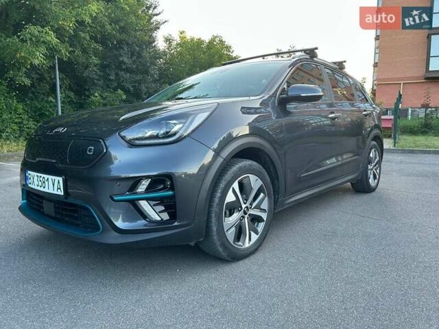 Серый Киа Niro, объемом двигателя 0 л и пробегом 160 тыс. км за 19200 $, фото 7 на Automoto.ua