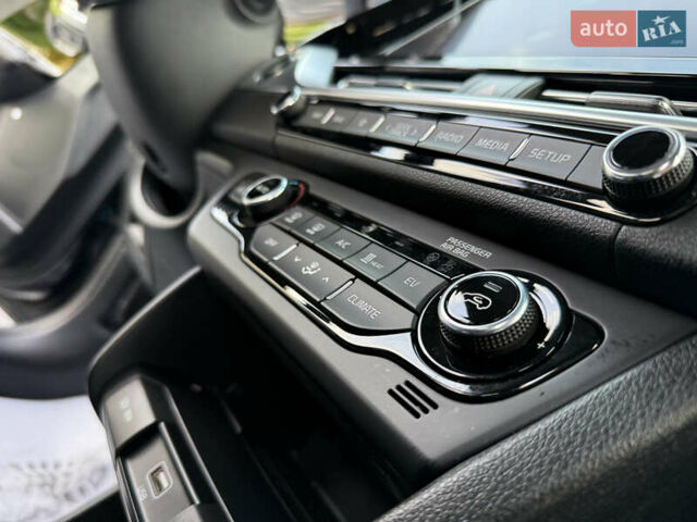 Киа Niro 2020 в Трускавце на Automoto.ua Серый Киа Niro, объемом двигателя 0 л и пробегом 70 тыс. км за 19250 $, фото 70 на Automoto.ua