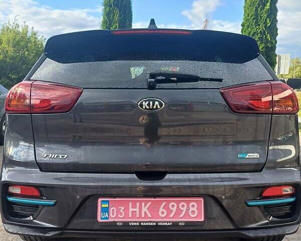 Серый Киа Niro, объемом двигателя 0 л и пробегом 170 тыс. км за 18600 $, фото 13 на Automoto.ua