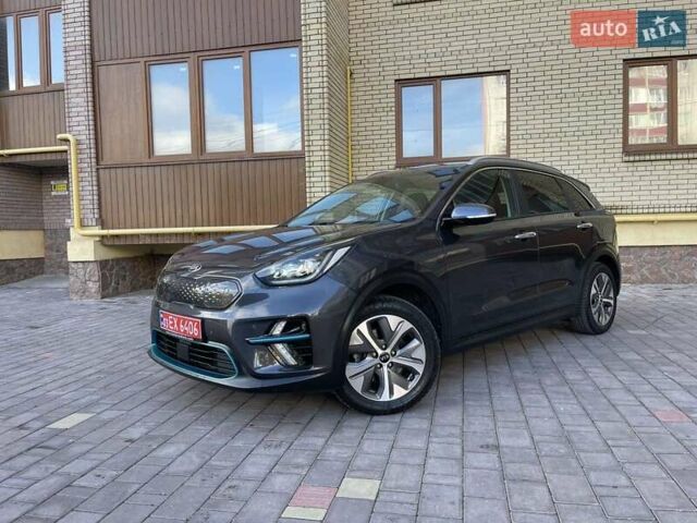 Серый Киа Niro, объемом двигателя 0 л и пробегом 125 тыс. км за 19250 $, фото 17 на Automoto.ua