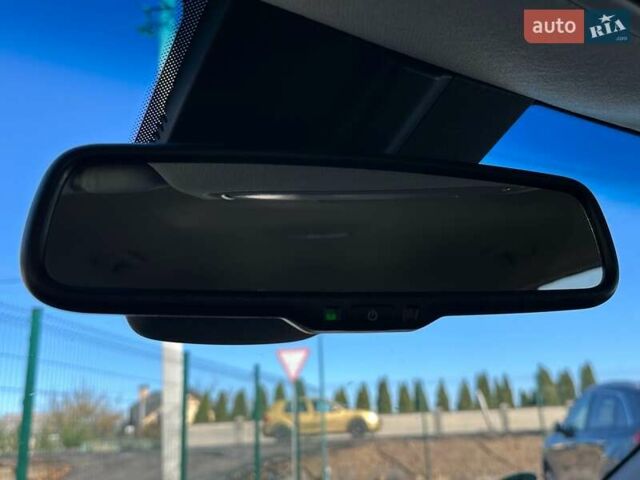 Сірий Кіа Niro, об'ємом двигуна 0 л та пробігом 58 тис. км за 23400 $, фото 11 на Automoto.ua