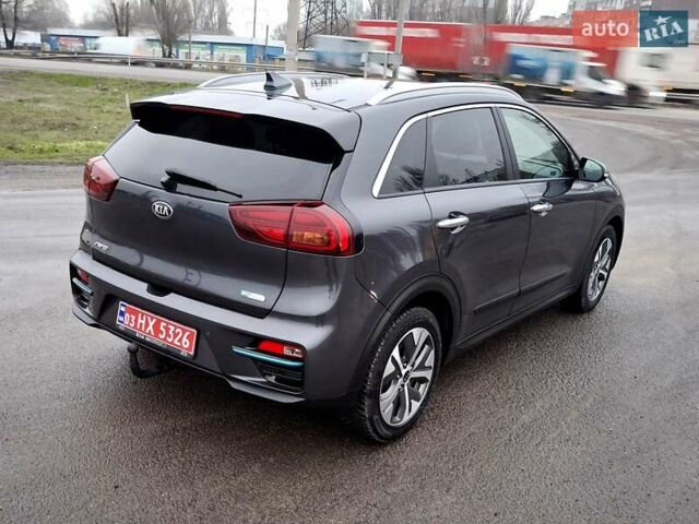 Серый Киа Niro, объемом двигателя 0 л и пробегом 150 тыс. км за 19300 $, фото 8 на Automoto.ua