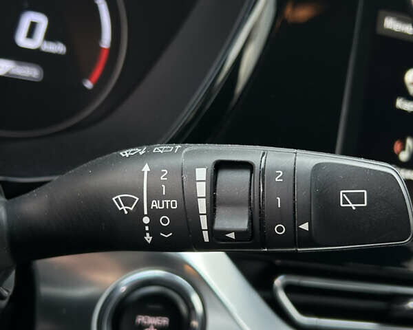 Сірий Кіа Niro, об'ємом двигуна 0 л та пробігом 113 тис. км за 19580 $, фото 22 на Automoto.ua