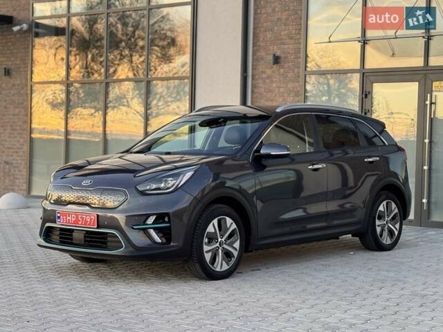 Сірий Кіа Niro, об'ємом двигуна 0 л та пробігом 135 тис. км за 17500 $, фото 13 на Automoto.ua