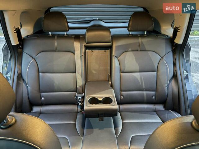 Серый Киа Niro, объемом двигателя 0 л и пробегом 165 тыс. км за 18000 $, фото 82 на Automoto.ua