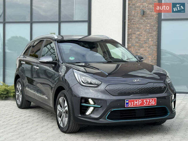 Серый Киа Niro, объемом двигателя 0 л и пробегом 139 тыс. км за 18900 $, фото 19 на Automoto.ua