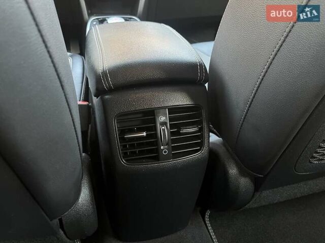 Серый Киа Niro, объемом двигателя 0 л и пробегом 72 тыс. км за 19750 $, фото 60 на Automoto.ua