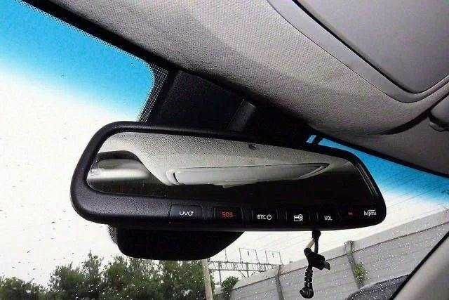 Серый Киа Niro, объемом двигателя 0 л и пробегом 44 тыс. км за 17500 $, фото 10 на Automoto.ua