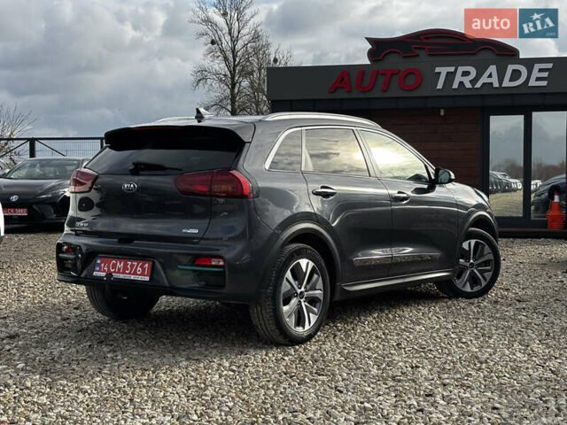 Серый Киа Niro, объемом двигателя 0 л и пробегом 110 тыс. км за 21200 $, фото 8 на Automoto.ua