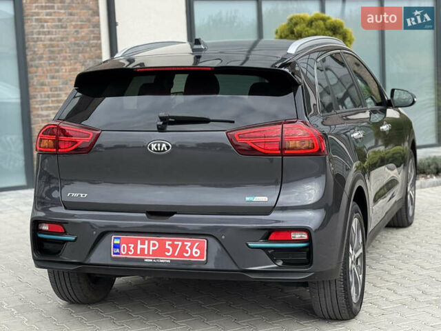 Серый Киа Niro, объемом двигателя 0 л и пробегом 139 тыс. км за 18900 $, фото 27 на Automoto.ua