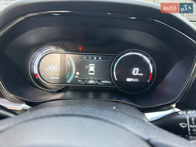 Киа Niro 2020 в Луцке на Automoto.ua Серый Киа Niro, объемом двигателя 0 л и пробегом 130 тыс. км за 19900 $, фото 25 на Automoto.ua