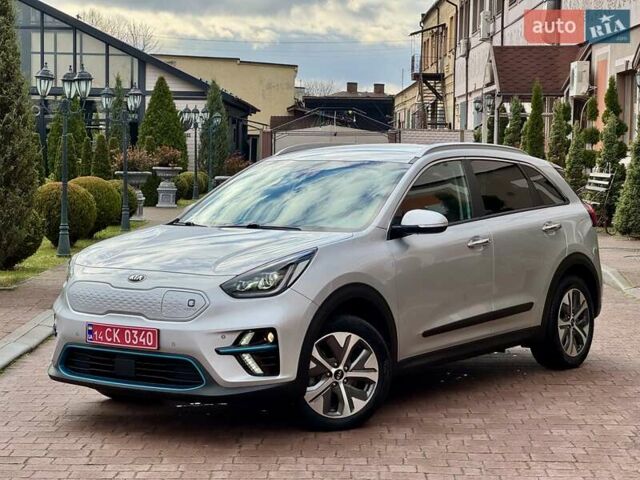 Сірий Кіа Niro, об'ємом двигуна 0 л та пробігом 118 тис. км за 19300 $, фото 9 на Automoto.ua