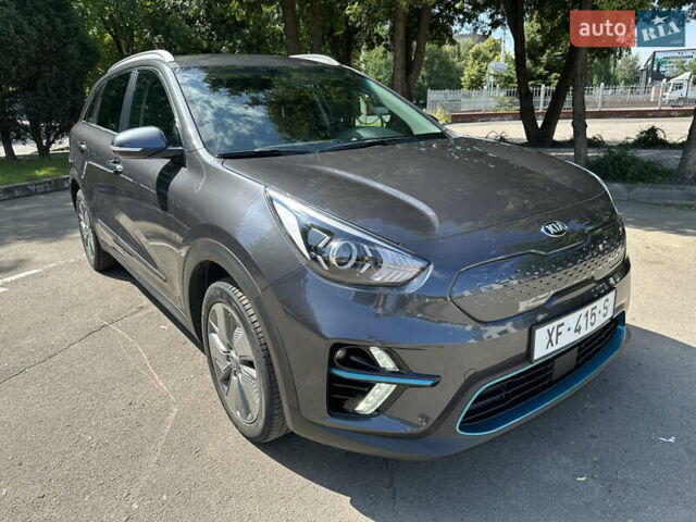 Сірий Кіа Niro, об'ємом двигуна 0 л та пробігом 143 тис. км за 17900 $, фото 11 на Automoto.ua
