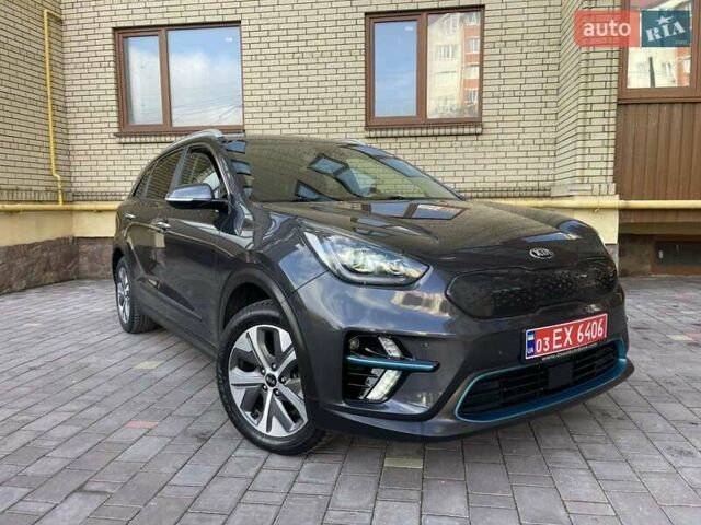 Серый Киа Niro, объемом двигателя 0 л и пробегом 125 тыс. км за 19250 $, фото 9 на Automoto.ua