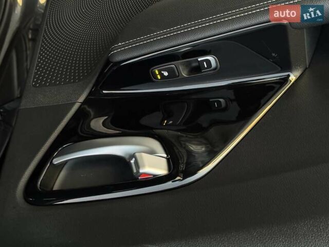 Сірий Кіа Niro, об'ємом двигуна 0 л та пробігом 135 тис. км за 17500 $, фото 63 на Automoto.ua