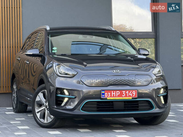 Киа Niro 2020 в Трускавце на Automoto.ua Серый Киа Niro, объемом двигателя 0 л и пробегом 70 тыс. км за 19250 $, фото 2 на Automoto.ua