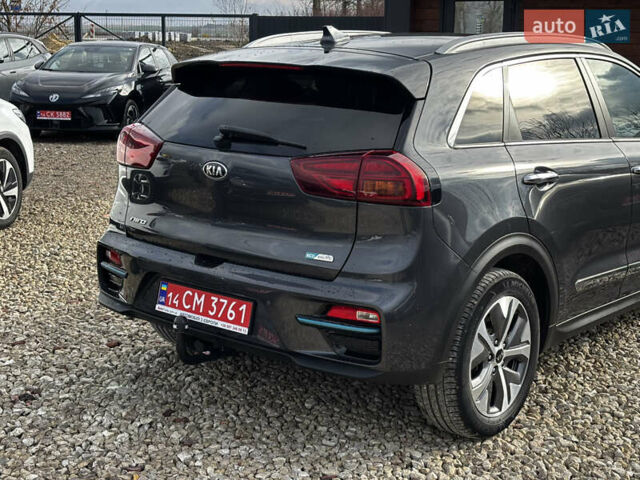 Серый Киа Niro, объемом двигателя 0 л и пробегом 110 тыс. км за 21200 $, фото 12 на Automoto.ua
