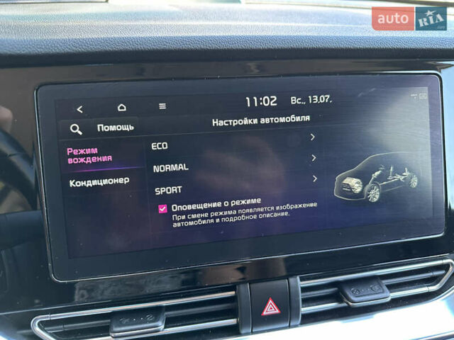 Сірий Кіа Niro, об'ємом двигуна 0 л та пробігом 143 тис. км за 17900 $, фото 61 на Automoto.ua